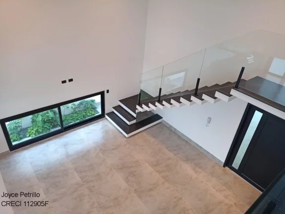 Imagem Casa Nova com Arquitetura Moderna à Venda em Condomínio Fechado na Cidade de Peruíbe.