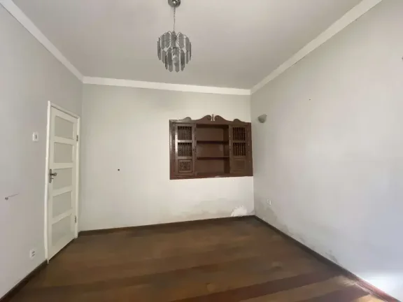 Imagem Casa Antiga com Alma e Charme no Coração de Barbacena!