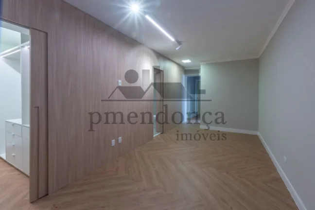 Imagem Apartamento reformado em Perdizes com 3 quartos (1 suíte) e 2 vagas, 137m²