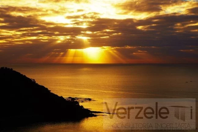 Imagem Apartamento para Temporada em Balneário Camboriú / SC no bairro Centro