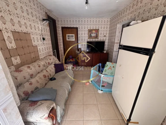 Imagem Casa Sobrado, 6 Dormitórios, 200m², Jardim Satélite, São José dos Campos