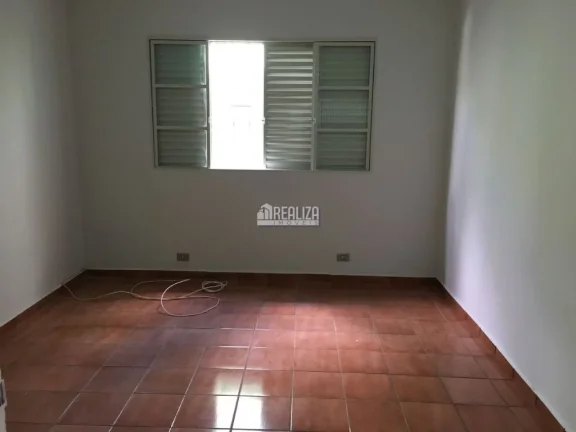 Imagem Casa à venda no bairro São Benedito, Uberaba - 2 dormitórios