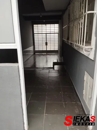 Imagem Casa comercial para venda ou locação em São Paulo-SP, Tatuapé: 5 quartos, 3 banheiros, 2 vagas, 200m². Venha conferir!