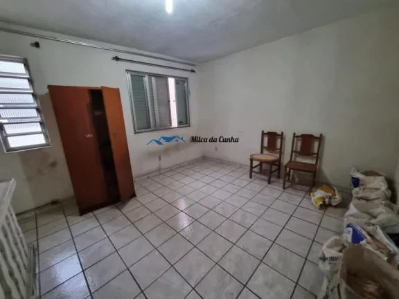 Imagem Sobrado à Venda com 3 dormitórios, 1 suíte, 2 vagas, com 190m², Jd Ocara em Santo André