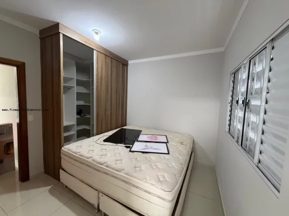 Imagem Casa em Condomínio para Locação em Limeira, Jardim Residencial Campo Novo, 3 dormitórios, 2 banheiros, 2 vagas