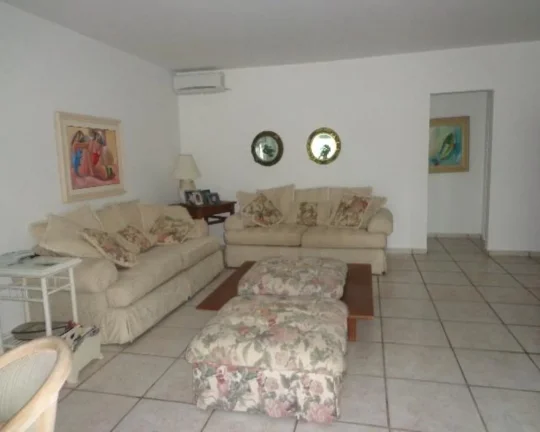 Imagem Apartamento à venda no Guarujá na Praia das Pitangueiras