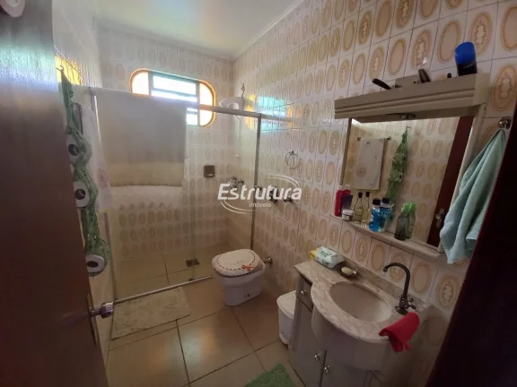 Imagem Sobrado próximo ao bairro Dores