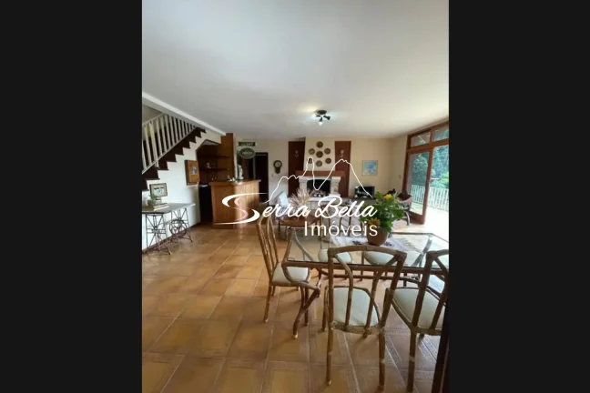 Imagem Casa com 6 dormitórios à venda, 374 m² por R$ 1.586.000,00 - Golfe - Teresópolis/RJ