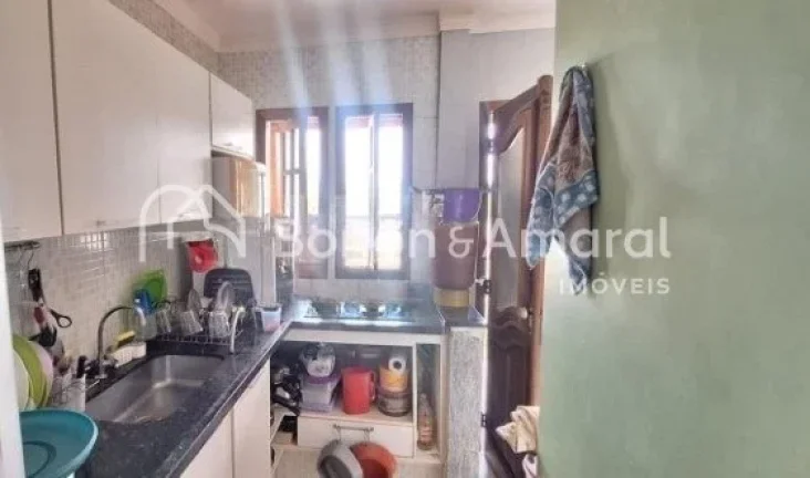 Imagem Apresentamos uma encantadora edícula com as seguintes características:

Sala e Quarto Integrados: ...