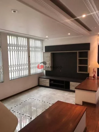 Imagem Sobrado à venda 3 Quartos, 3 Suítes, 4 Vagas, 350 m², Vila Floresta, Santo André - SP