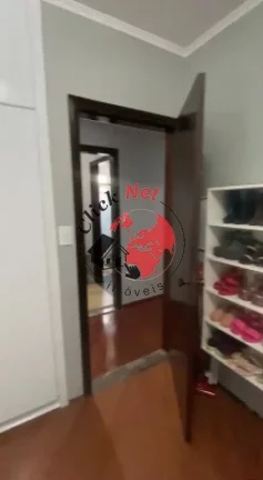Imagem Casa Térrea,estudo permuta menor valor , 4 dorms sendo 3 suítes, Edicula ,quintal churrasq, Parq dos Pássaros melhor bairro de São Bernardo do Campo