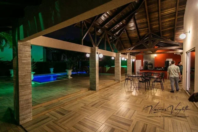 Imagem Casa para Temporada em Balneário Camboriú / SC no bairro Centro