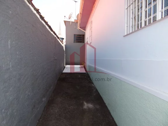 Imagem Imperdível oportunidade! Casa à venda em Franco da Rocha-SP, Centro. 2 quartos, 1 sala, 2 banheiros. 180m² de área.