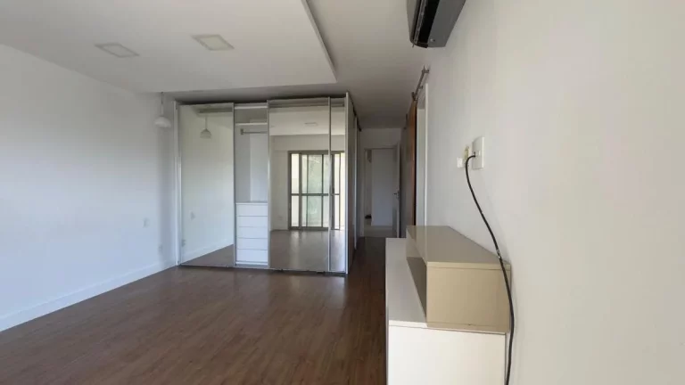 Imagem Apartamento com 4 Quartos para Alugar, 233 m² em Barra Da Tijuca - Rio De Janeiro
