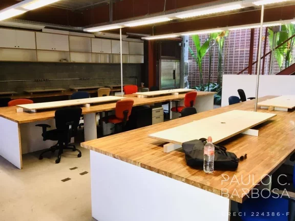 Imagem Vila Madalena - 248m² - Vão Livre - 5 vagas - Projeto Diferenciado