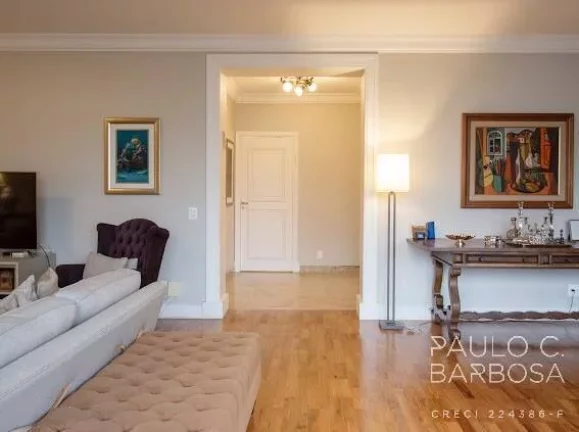 Imagem Santa Cecília Venda - 4 dormitórios (2 suítes) - 2 vagas - 270 m²