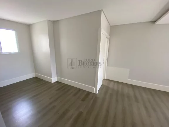 Imagem Excelente apartamento frente mar em Balneário Camboriú.
