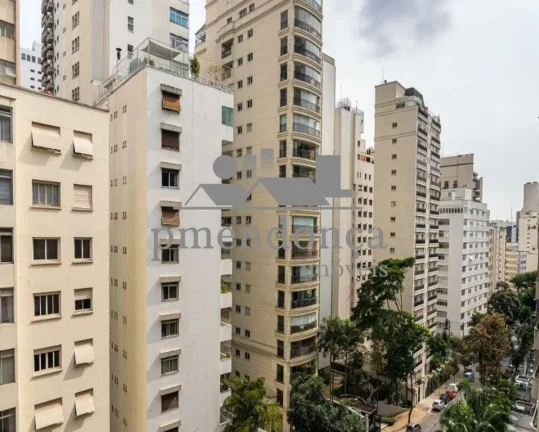 Imagem Apartamento reformado em Higienópolis com 3 suítes e 3 vagas, 236m²
