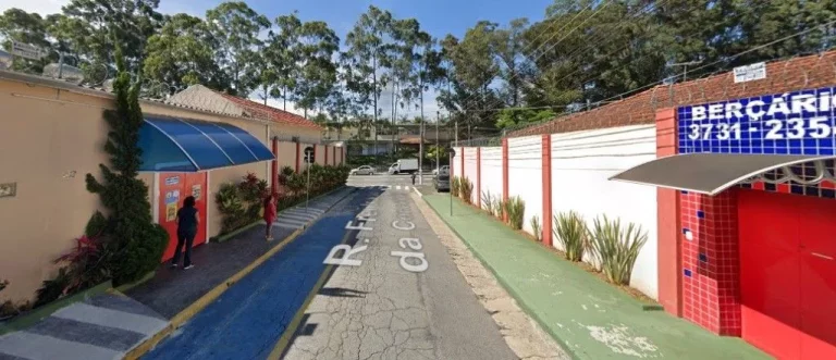 Imagem Casa Antiga 3 Quartos Terreno Grande Portão 3 USP FMU À Venda, 280m² por R$ 1.700.000 - Rua Frei Inácio da Conceição - Butantã - São Paulo/SP - CA0077