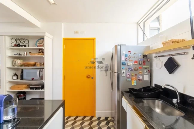 Imagem Apartamento Reformado na Martinico Prado com 2 quartos em 88m2.