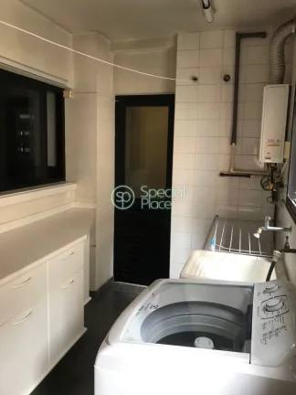 Imagem Apartamento em Moema com 03 suítes e 02 vagas. Condomínio conta com Espaço Gourmet, Academia, Bri...
