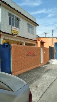 Imagem Casa com 2 dormitórios à venda, 95 m² por R$ 340.000,00 - Mutuá - São Gonçalo/RJ