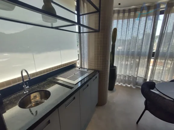 Imagem Apartamento no Canto do Forte em Praia Grande com 3 Dormitórios Porteira Fechada
