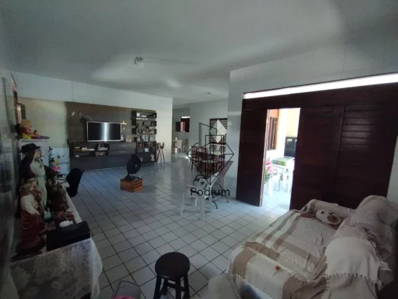 Imagem Casa térrea a 200m da praia do Bessa - CA0176