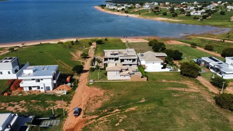 Terreno em Condomínio à Venda em Paranapanema-SP 600m² de Área no Bairro Residencial