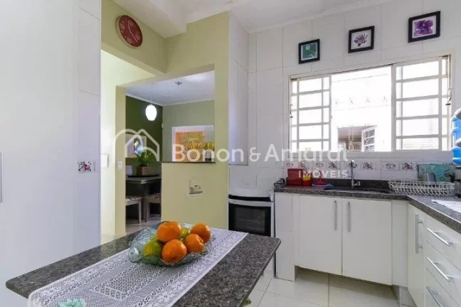 Imagem Imóvel amplo à venda com 3 quartos e 2 banheiros no total. Este imóvel está bem equipado O imóv...