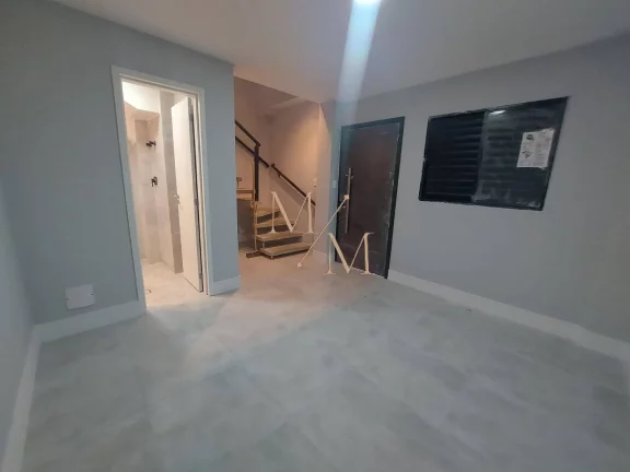 Imagem Sobrados Triplex NOVOS 3 suítes, 3 vagas, com piscina a venda no Marapé