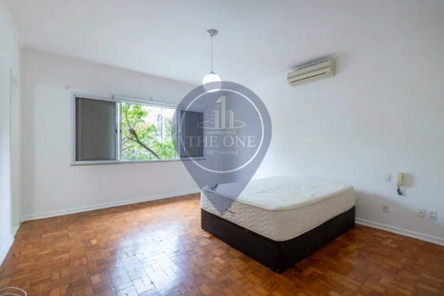 Imagem Imperdível: Casa à venda em São Paulo-SP no Jardim Vera Cruz com 2 quartos, 1 suíte, 2 salas, 4 banheiros, 2 vagas e 192m²