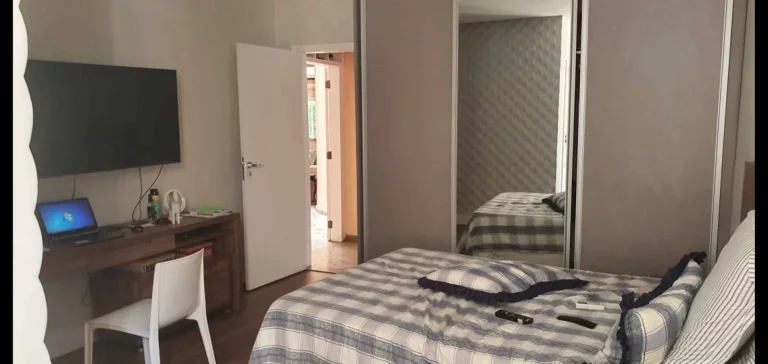 Imagem Casa à venda em rua pública no bairro Coroa do Meio