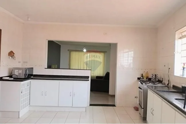 Imagem Casa com 4 quartos à venda na Vila Haro, Sorocaba - REMAX