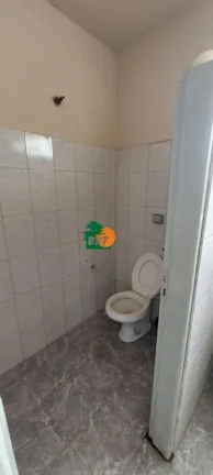 Imagem Galpão para Locação em São Roque, Centro (canguera), 2 banheiros