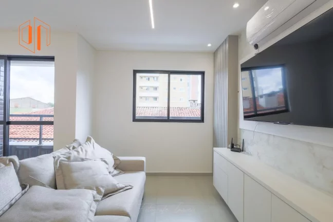 Imagem Apartamento para Venda em São José dos Pinhais, São Pedro, 3 dormitórios, 1 suíte, 2 banheiros, 1 vaga