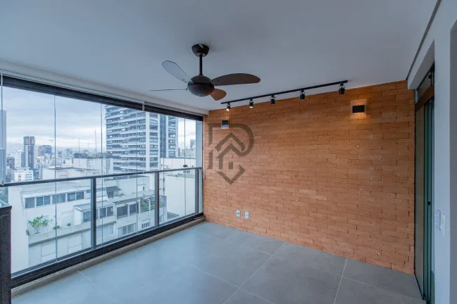 Imagem Apartamento decorado vista livre andar alto proximo metrô