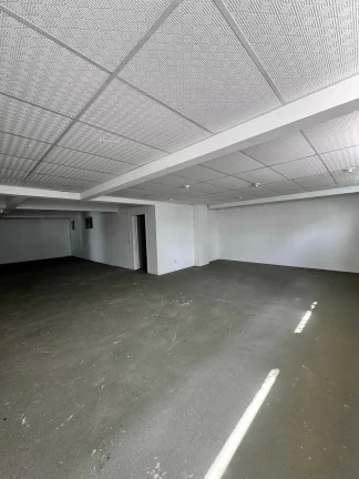Imagem Casa com 4 dormitórios sendo 2 suítes e ampla garagem a no bairro Jardim Blumenau - Blumenau/SC