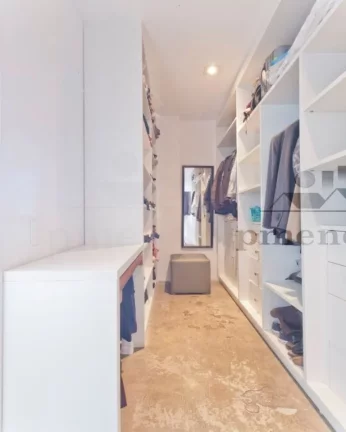 Imagem Apartamento à venda na Rua Sabará com 3 quartos sendo 2 suítes, 2 vagas, 193m²