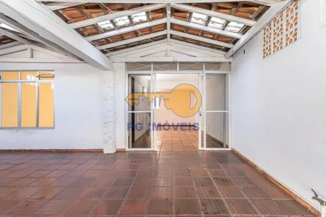 Imagem SOBRADO RESIDENCIAL OU COMERCIAL NO CENTRO DE PARANGUÁ