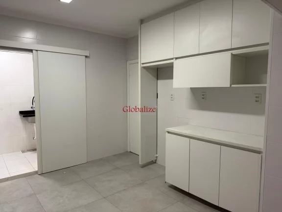 Imagem Lindo Apartamento com 2 dormitórios com planejados à venda no Campo Grande por R$600.000,00.