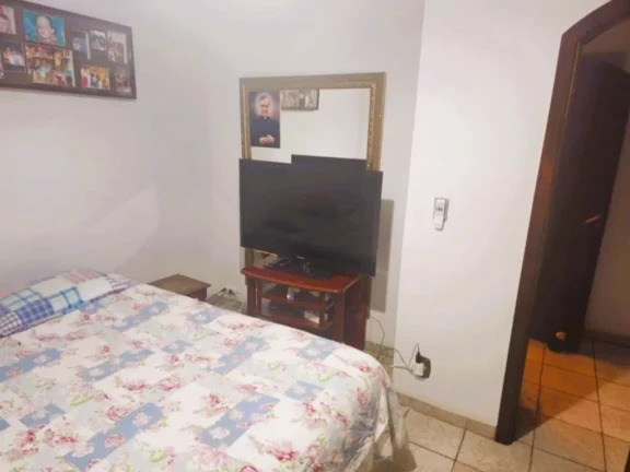 Imagem Sobrado com 3 dormitórios à venda, 415 m² por R$ 1.100.000,00 - Vila Acoreana - Poá/SP