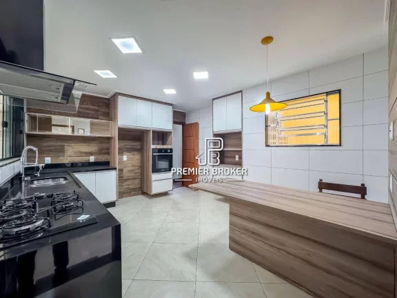 Imagem Casa à venda, 140 m² por R$ 600.000,00 - Barra do Imbuí - Teresópolis/RJ