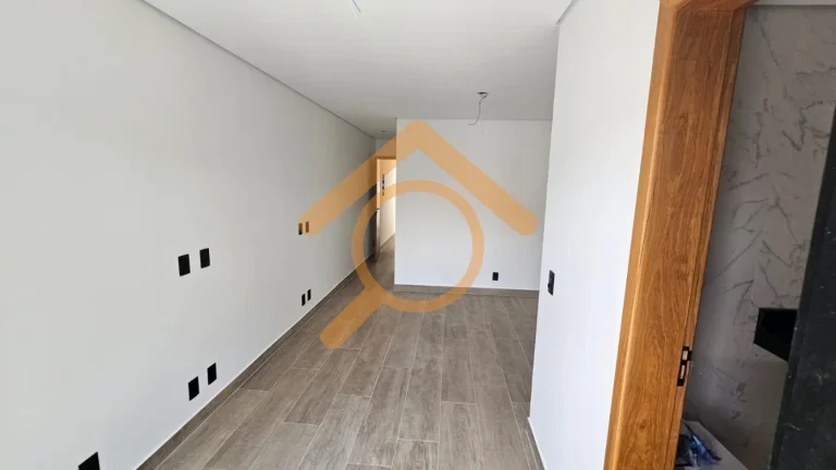 Imagem Excelente oportunidade de investimento: Casa à venda em São Paulo-SP, Vila Romano, com 3 quartos, 3 suítes e 147m² de área.