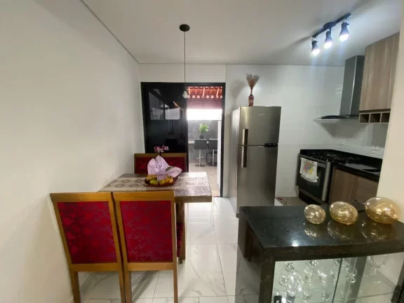 Imagem Sobrado à venda, 118 m² por R$ 395.000,00 - Chácaras Ceres - Suzano/SP