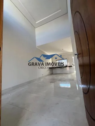 Imagem Alto Padrão para Venda em Sarandi, JARDIM RIO DE JANEIRO, 3 dormitórios, 1 suíte, 2 banheiros, 3 vagas