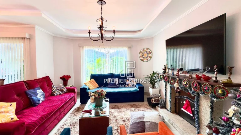 Imagem Casa à venda, 178 m² por R$ 760.000,00 - Vargem Grande - Teresópolis/RJ