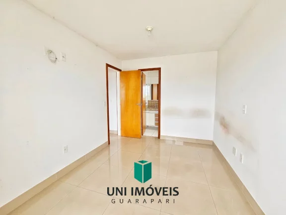 Imagem Oportunidade! Apto com vista lateral para o mar e prédio com área de lazer completa na quadra do mar.