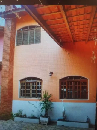 Imagem Sobrado com 3 dormitórios à venda, 143 m² por R$ 729.000,00 - Vila Júlia - Poá/SP