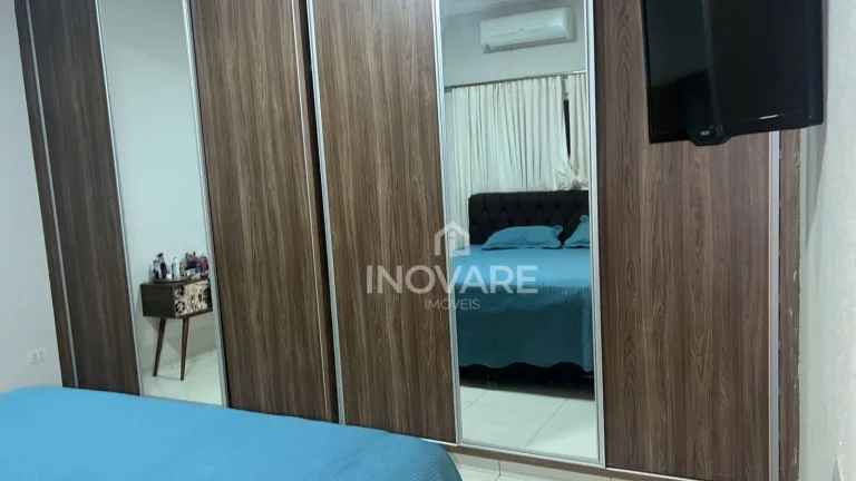 Imagem Casa com 3 dormitórios à venda, 220 m² por R$ 700.000,00 - Jardim Nova Itumbiara - Itumbiara/GO